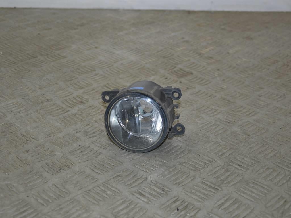 Фара противотуманная правая