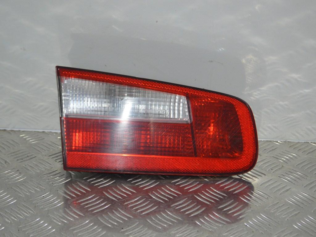 Фонарь крышки багажника левый