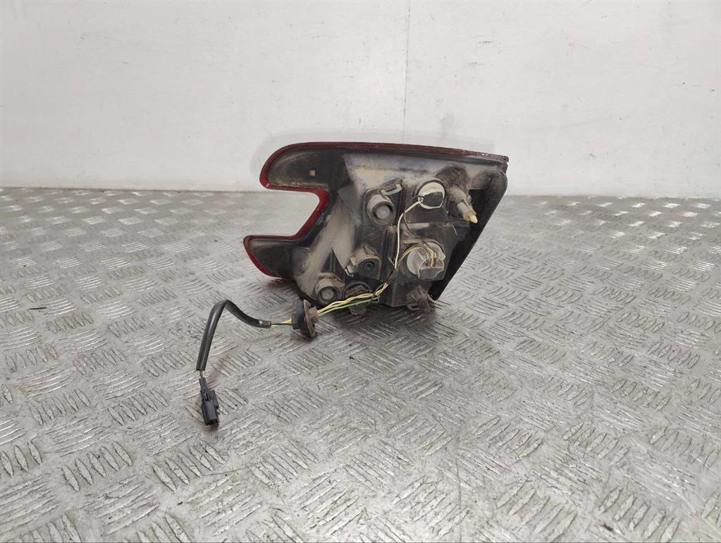 Фонарь крышки багажника левый