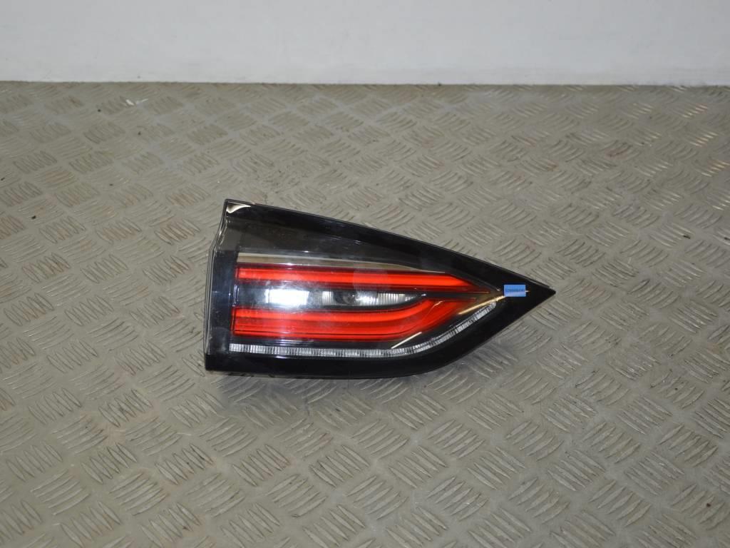 Фонарь крышки багажника левый