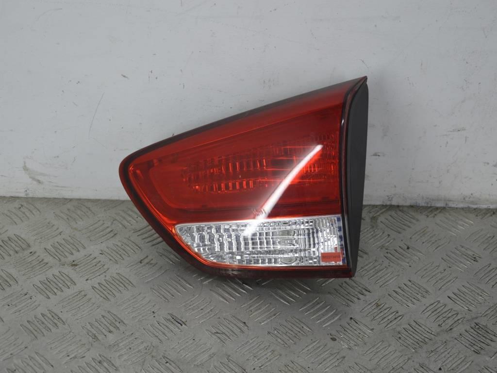 Фонарь крышки багажника правый