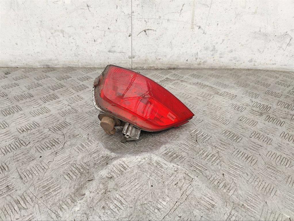 Фонарь противотуманный левый