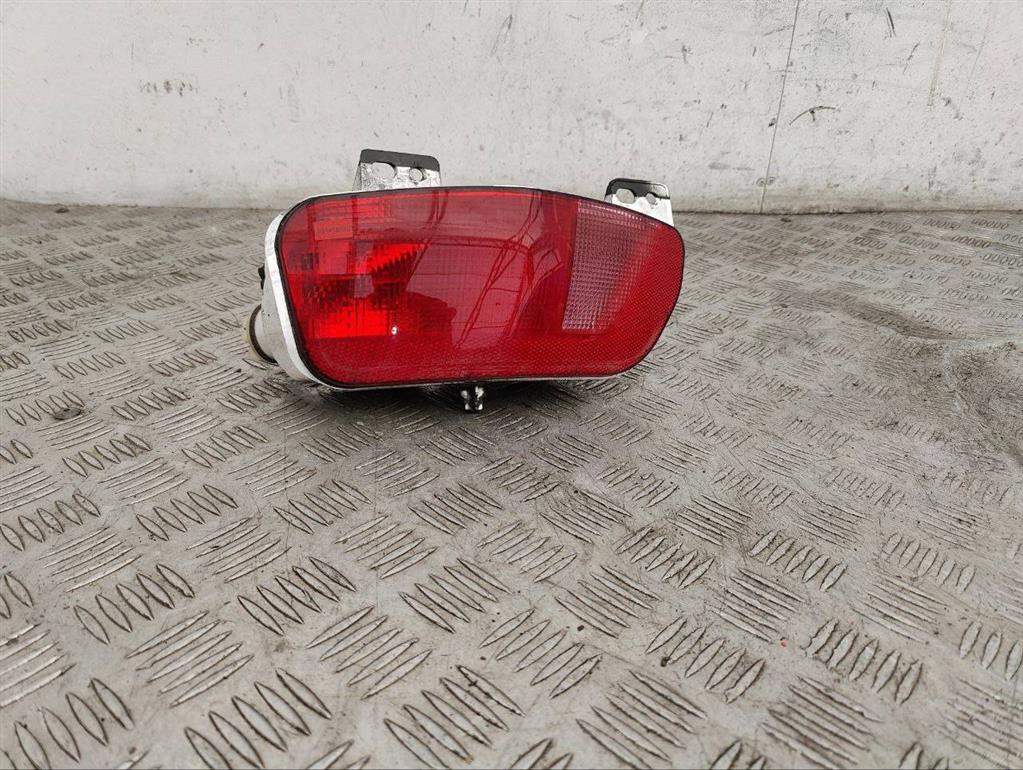 Фонарь противотуманный левый