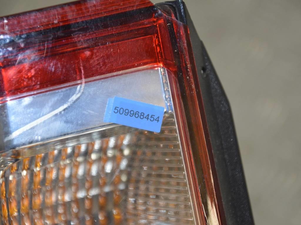 Фонарь задний левый