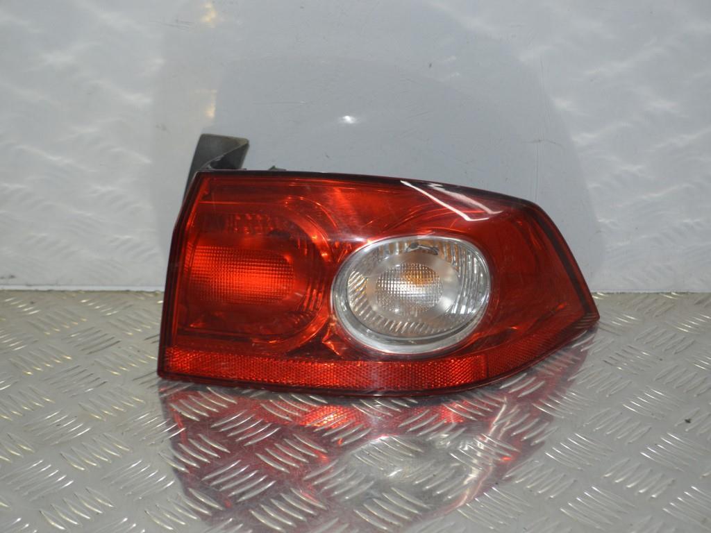 Фонарь задний правый Renault Laguna 2 (2001-2007)