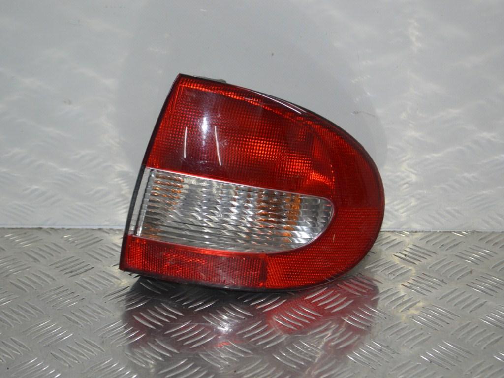 Фонарь задний правый Renault Megane 1 (1996-2002) 67733880