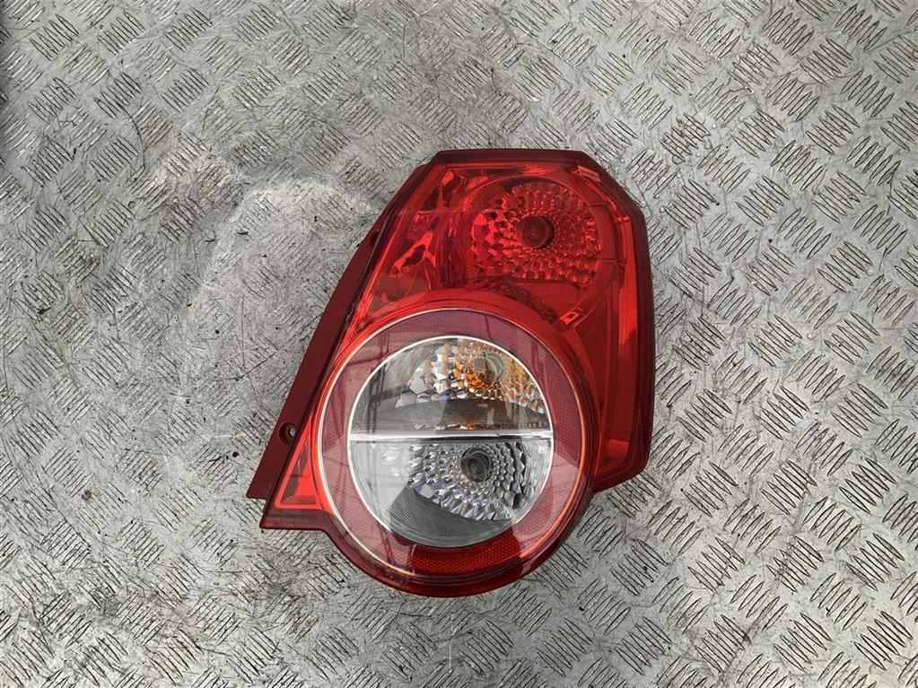 Фонарь задний правый