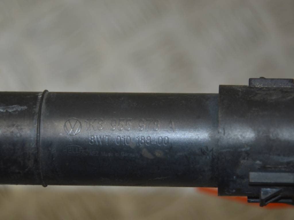 Форсунка омывателя фар