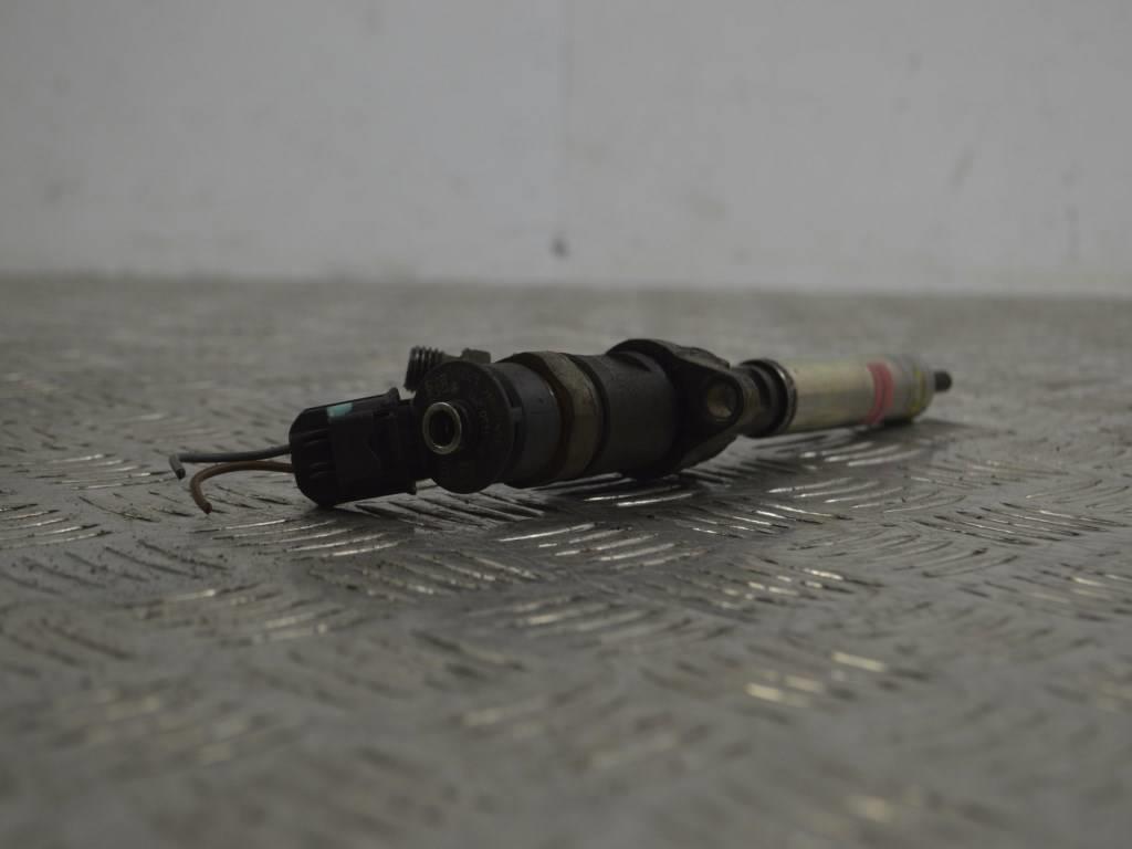 Форсунка Peugeot 3008 (2010-2016) 0445110297