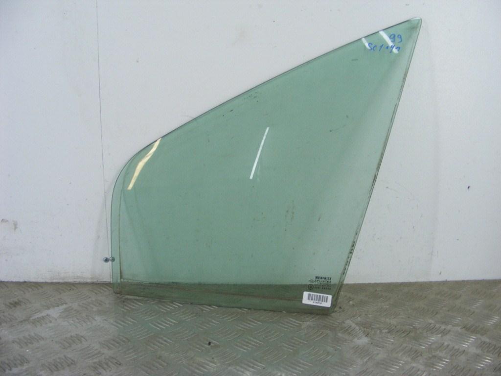 Форточка передняя левая