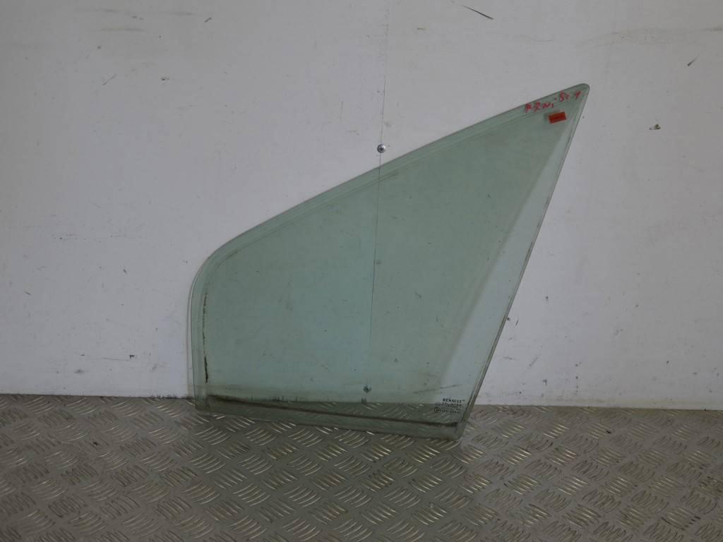 Форточка передняя левая