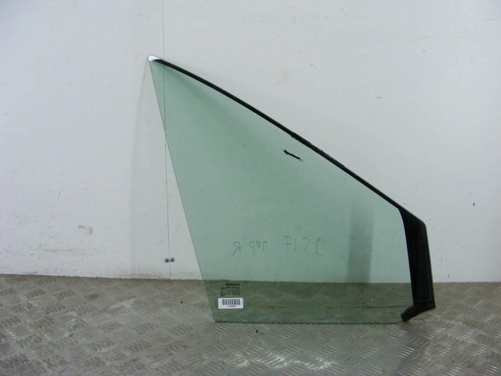 Форточка передняя правая