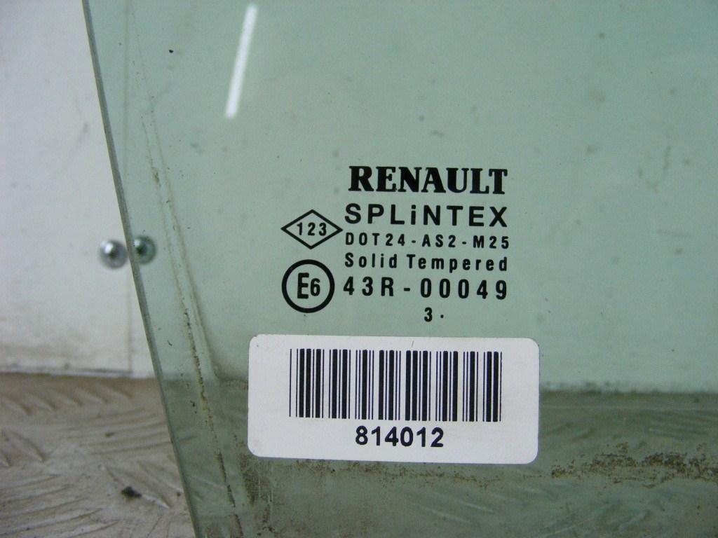 Форточка передняя правая