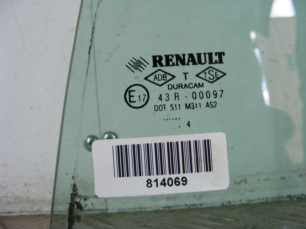 Форточка задняя левая