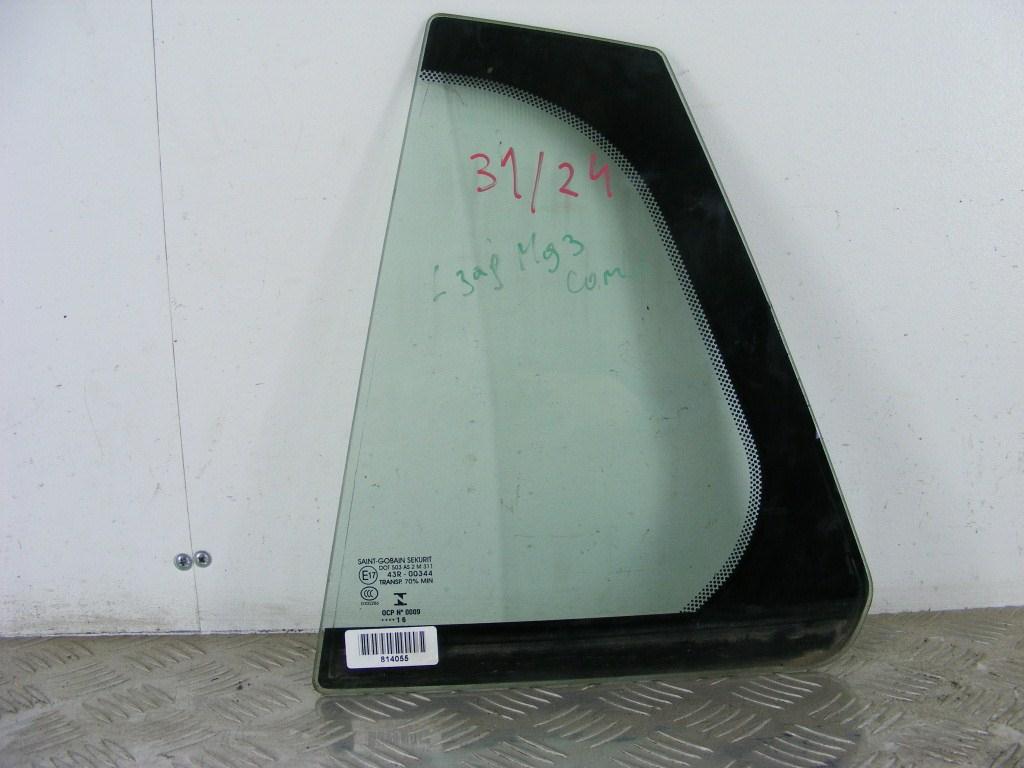 Форточка задняя левая