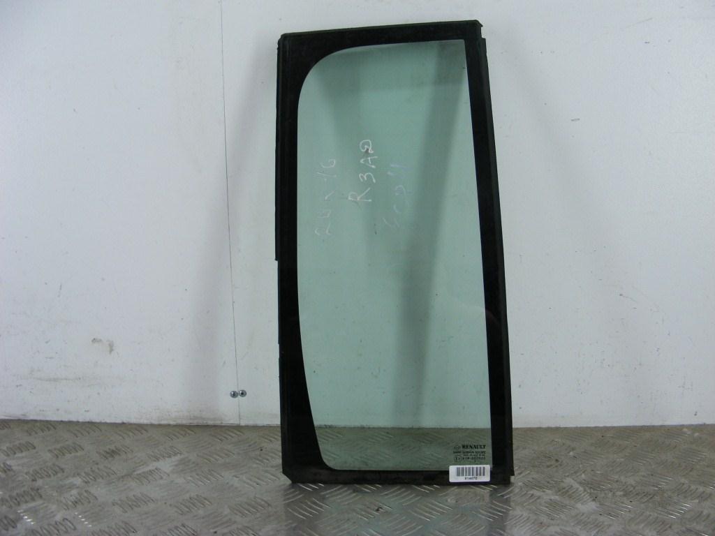 Форточка задняя правая