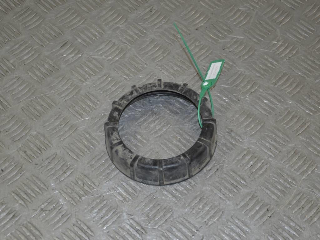 Гайка топливного насоса