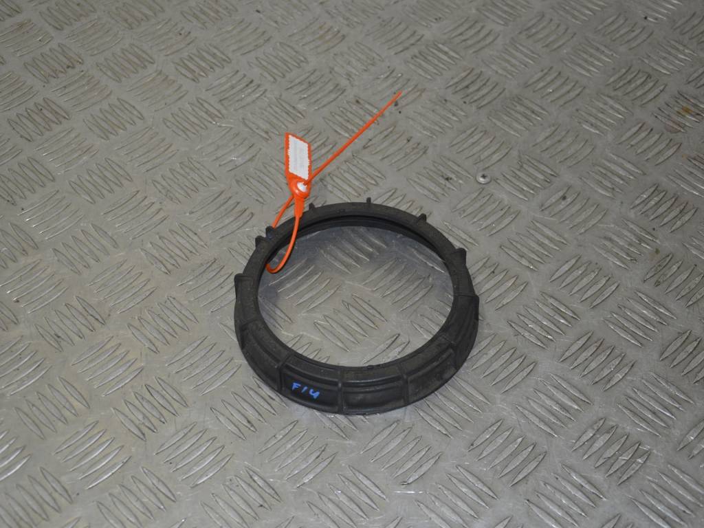 Гайка топливного насоса