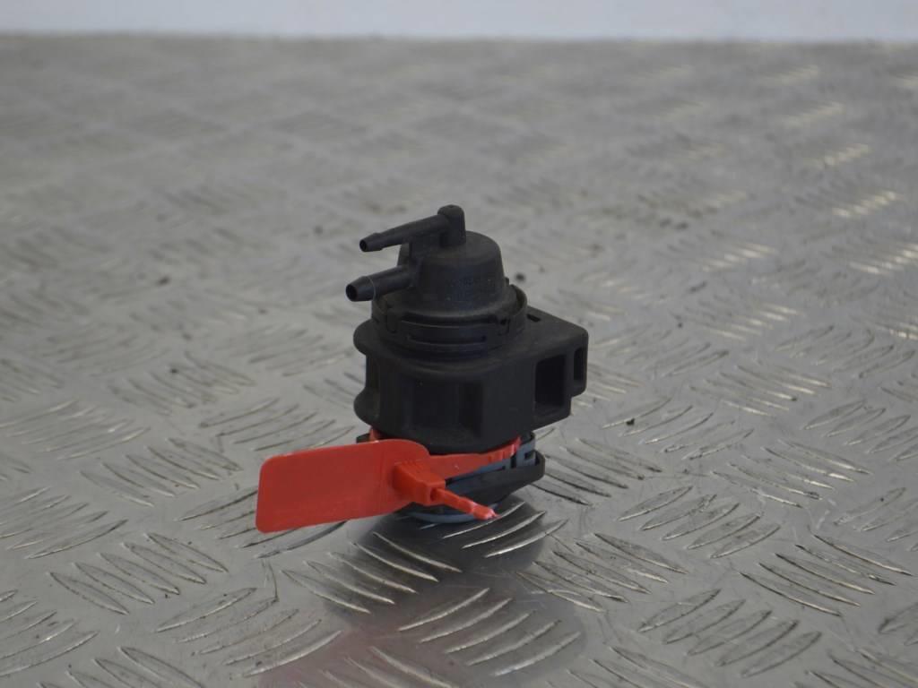 Клапан управления турбиной (актуатор) Renault Laguna 3 (2007-2015) 8200575400