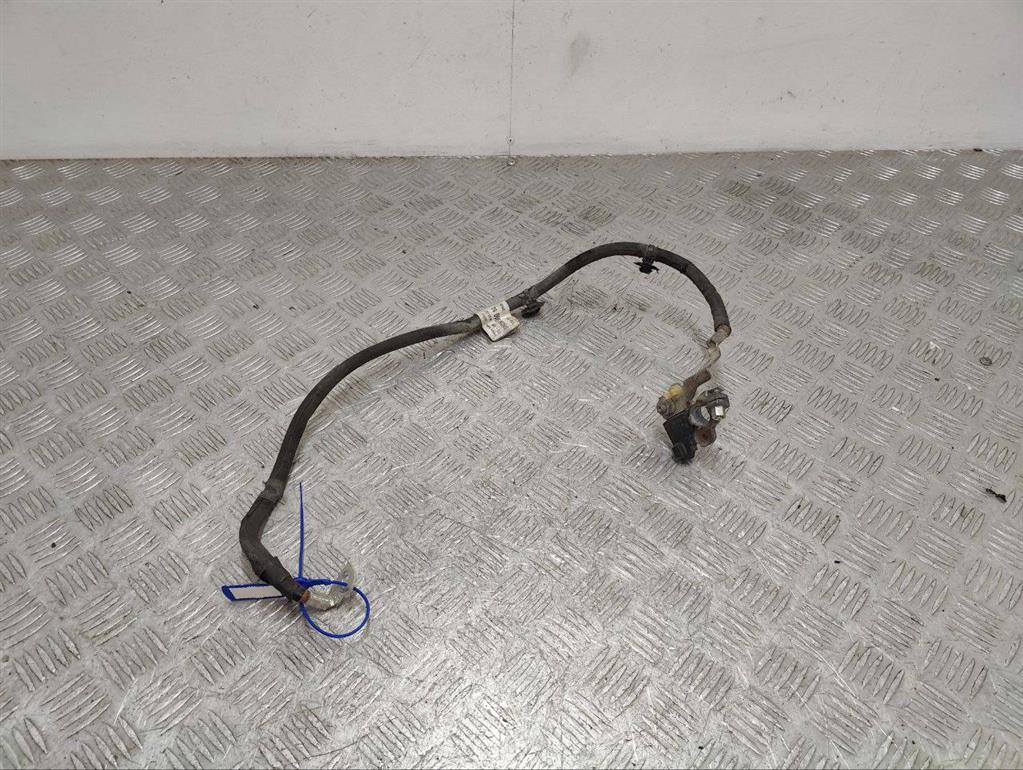 Клемма аккумулятора минус