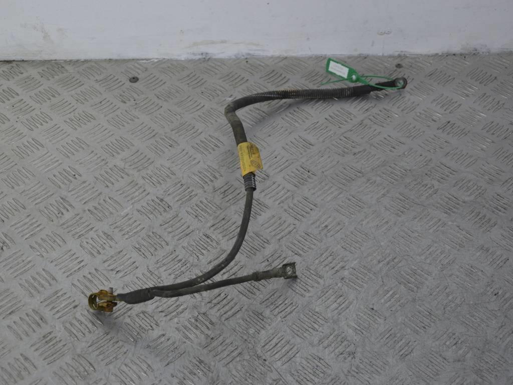 Клемма аккумулятора минус