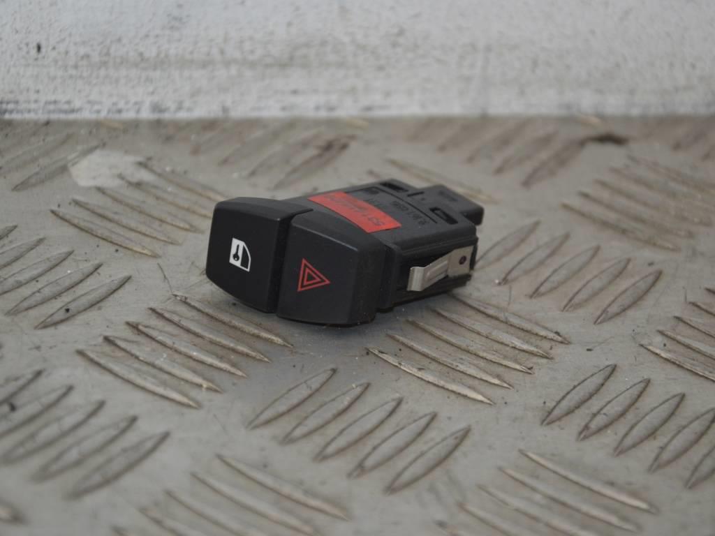 Кнопка аварийной сигнализации