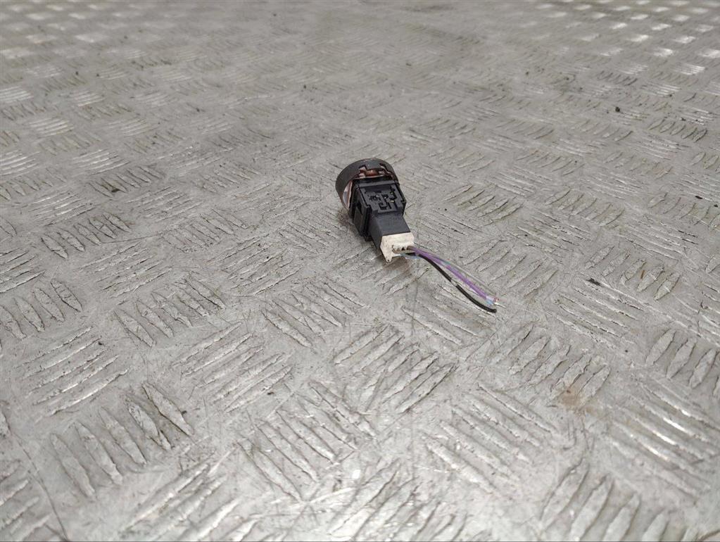 Кнопка аварийной сигнализации