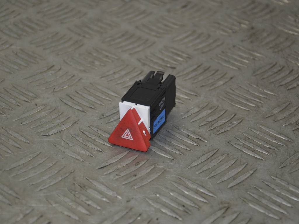 Кнопка аварийной сигнализации