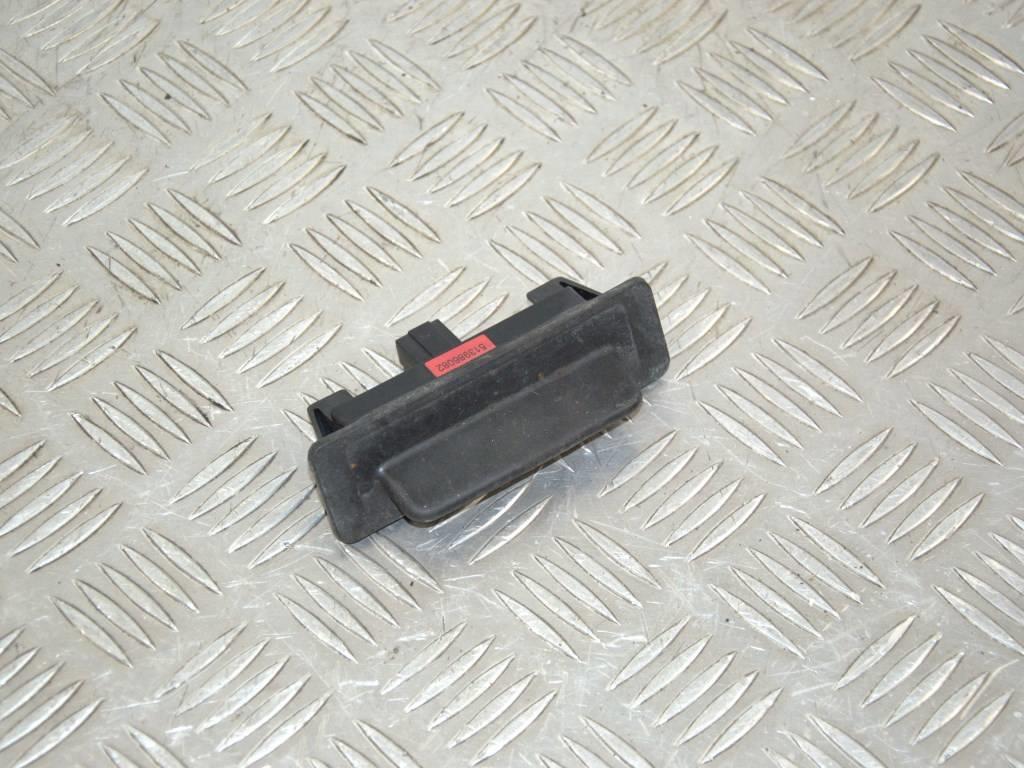 Кнопка открытия багажника Renault Laguna 2 (2001-2007) 8200002001