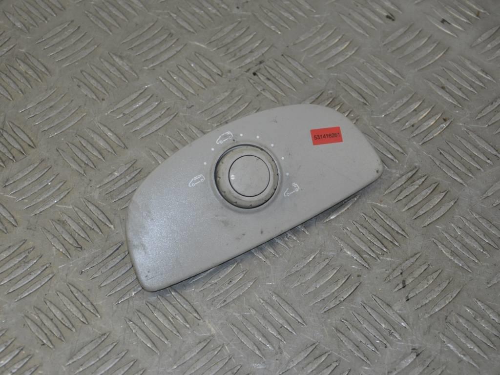 Кнопка открывания люка