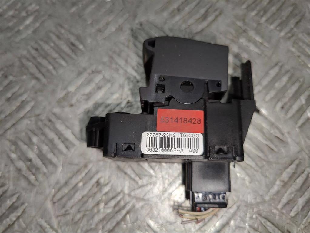 Кнопка ручного тормоза (ручника)