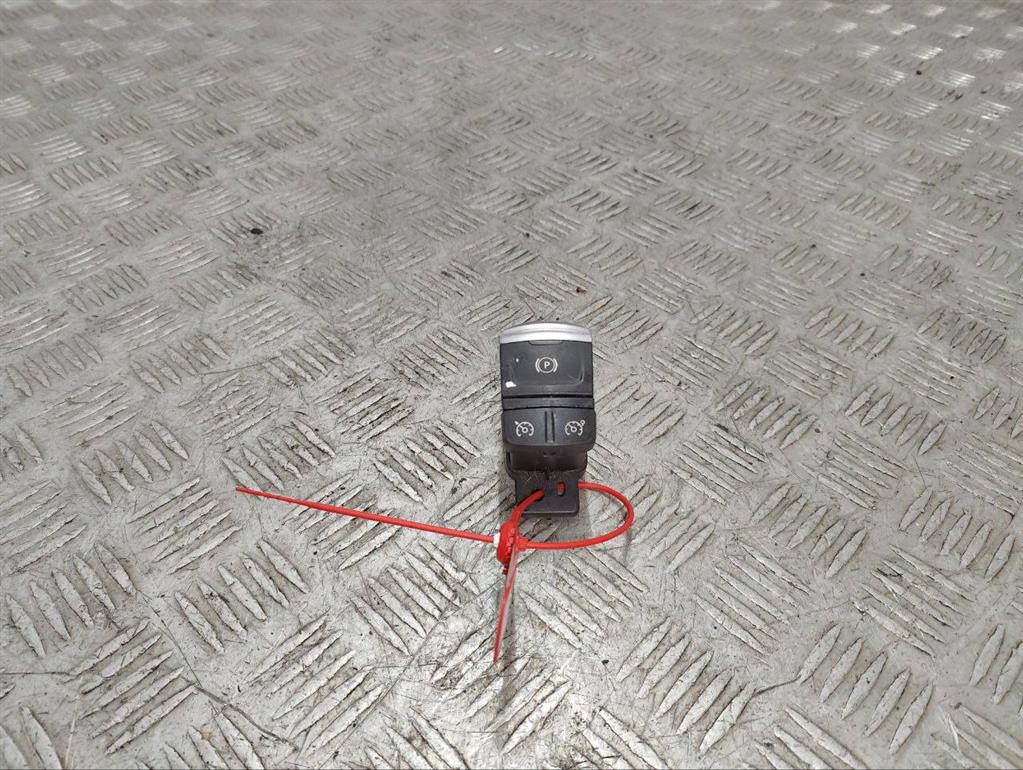 Кнопка ручного тормоза (ручника)