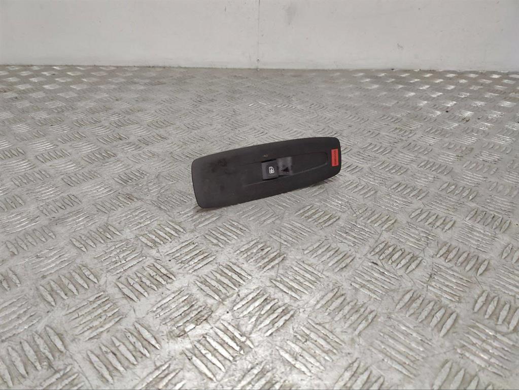 Кнопка стеклоподъемника переднего правого