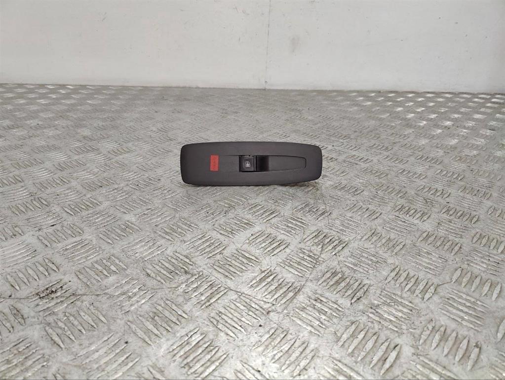 Кнопка стеклоподъемника переднего правого