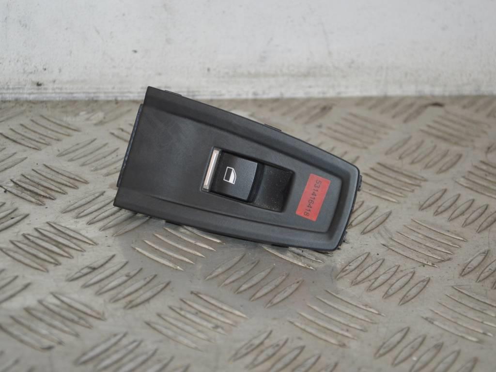 Кнопка стеклоподъемника заднего левого