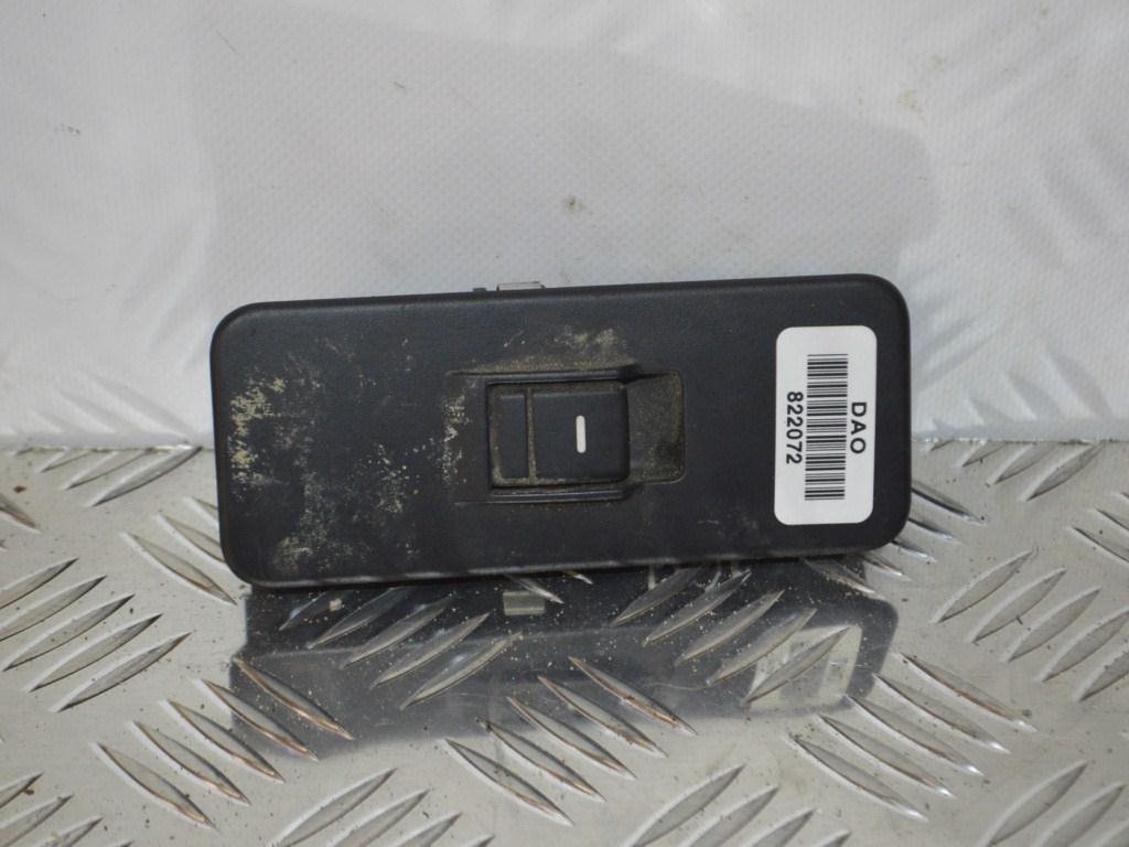 Кнопка стеклоподъемника