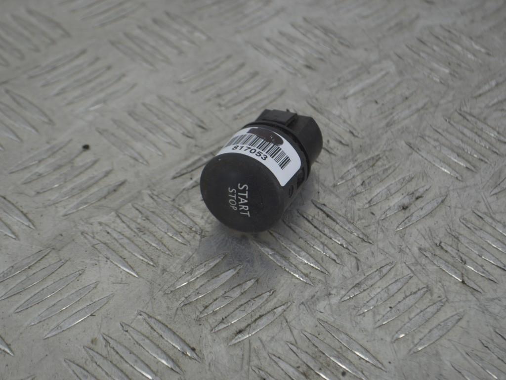 Кнопка запуска двигателя