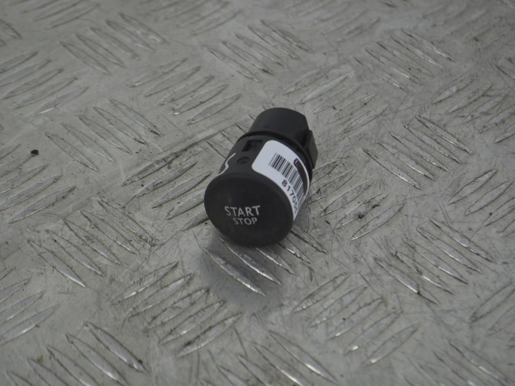 Кнопка запуска двигателя