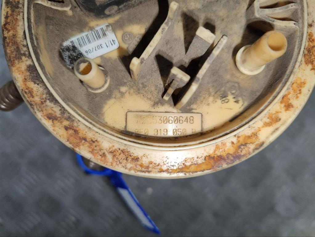 Колба в бак