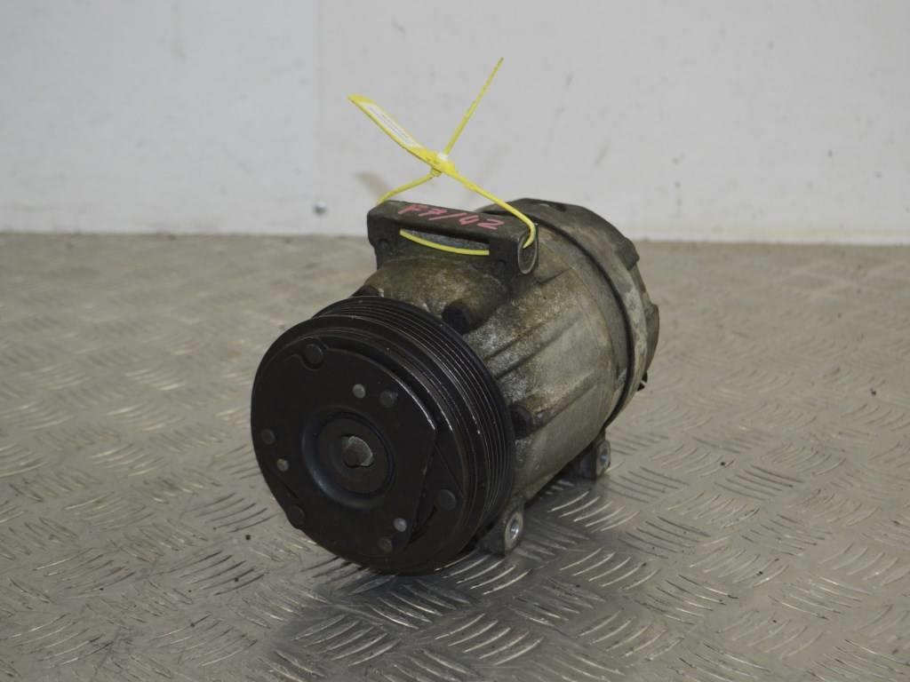 Компрессор кондиционера Renault Laguna 2 (2001-2007) 8200021822