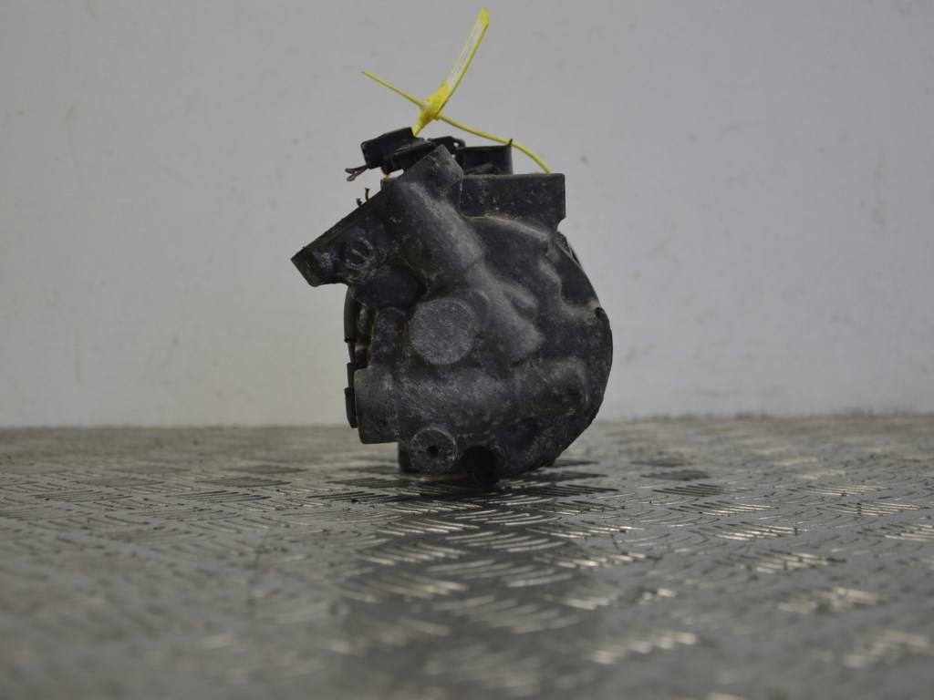 Компрессор кондиционера Renault Megane 3 (2008-2019) 926008209R