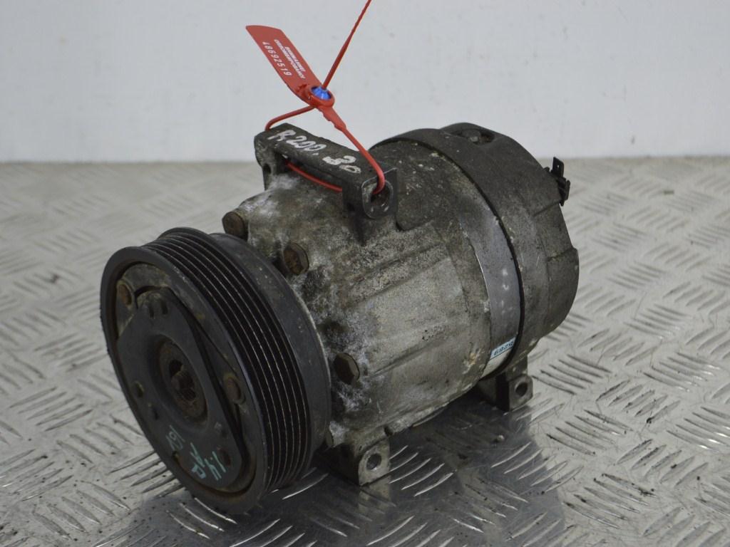 Компрессор кондиционера Renault Scenic 1 (1996-2003) 7700103536