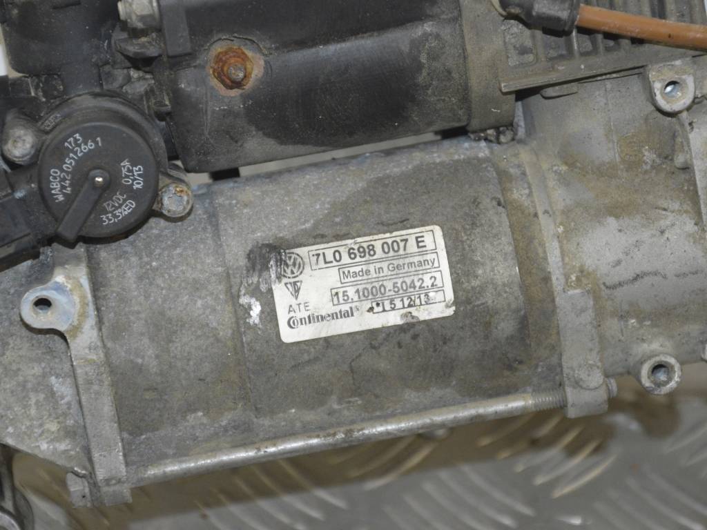 Компрессор пневмоподвески