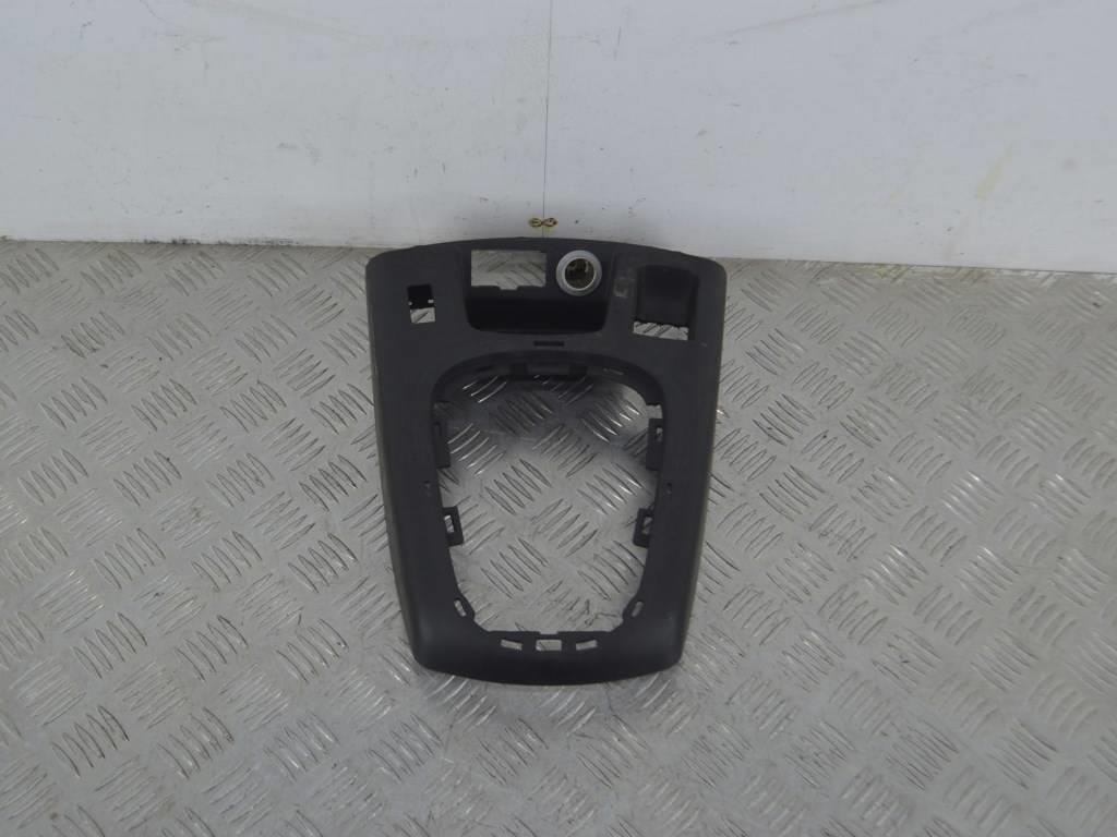 Консоль салона (кулисная часть) Renault Scenic 3 (2008-2015) 969330001R, 969660007R