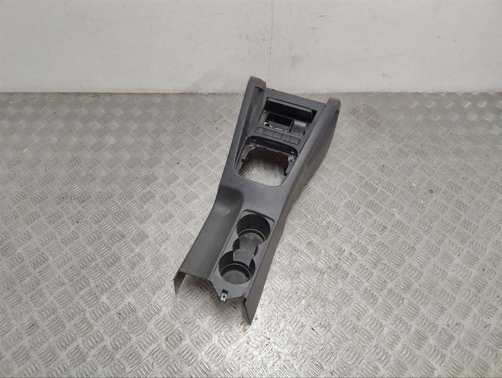 Консоль салона (кулисная часть)