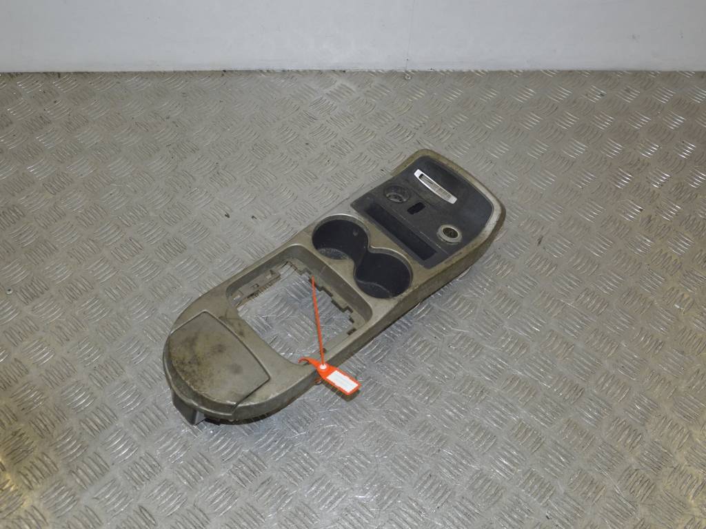 Консоль салона (кулисная часть)