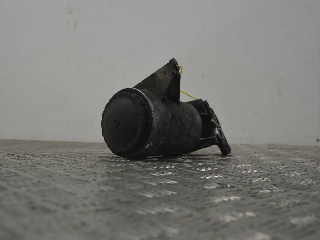 Корпус масляного фильтра Renault Espace 3 (1996-2002)