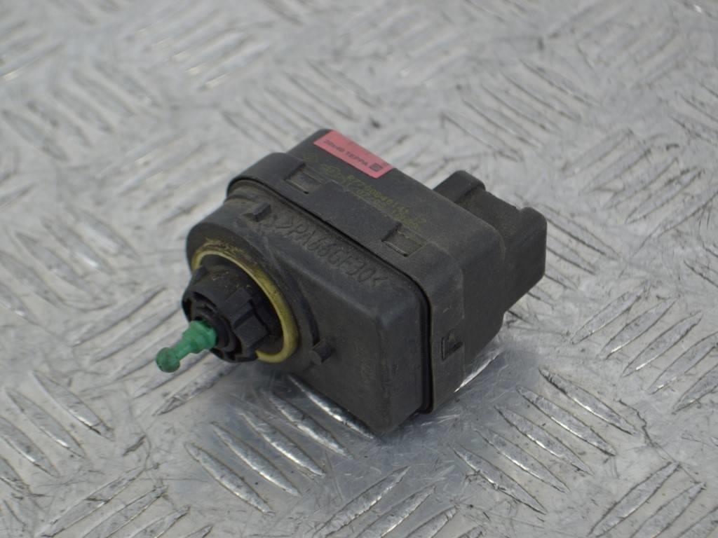 Корректор фар Renault Laguna 2 (2001-2007) 7700840141