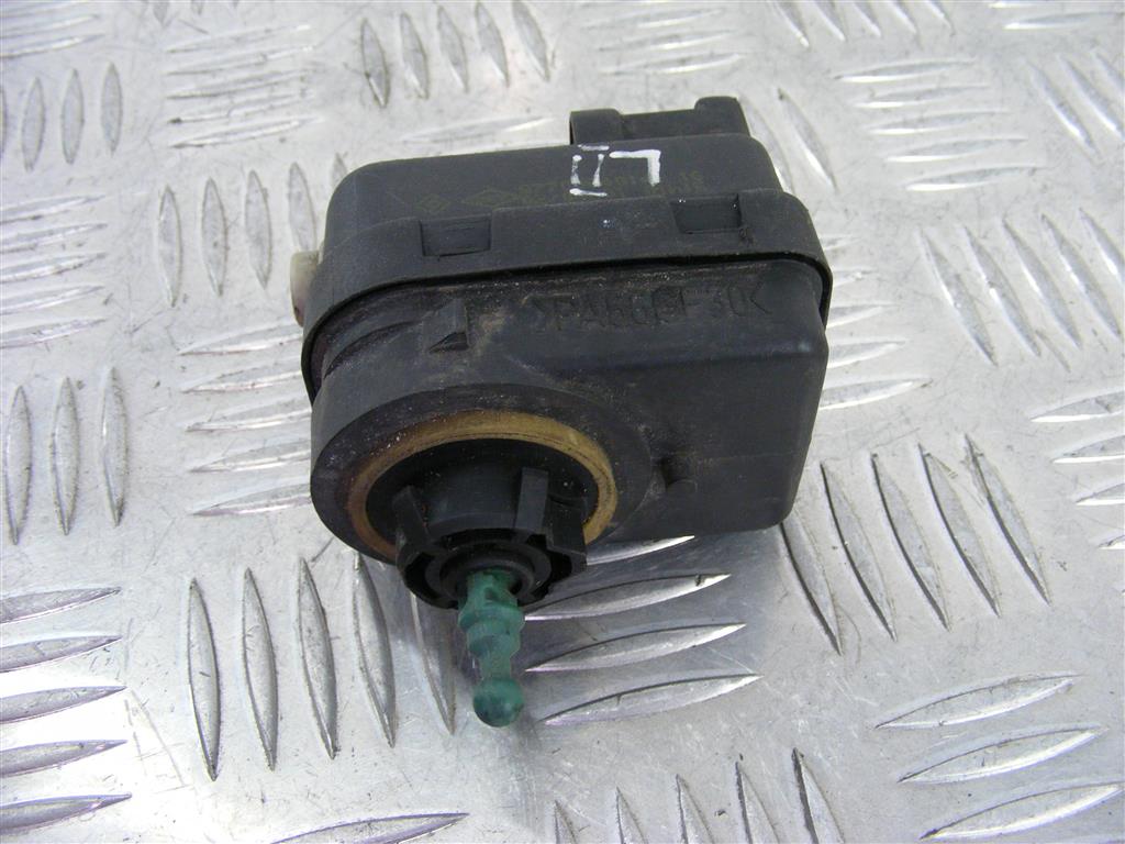 Корректор фар Renault Laguna 2 (2001-2007) 7700840141