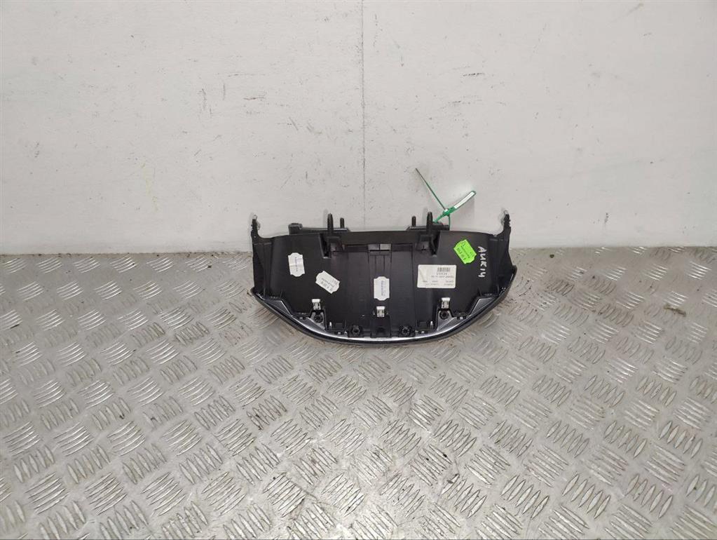 Кожух панели приборов